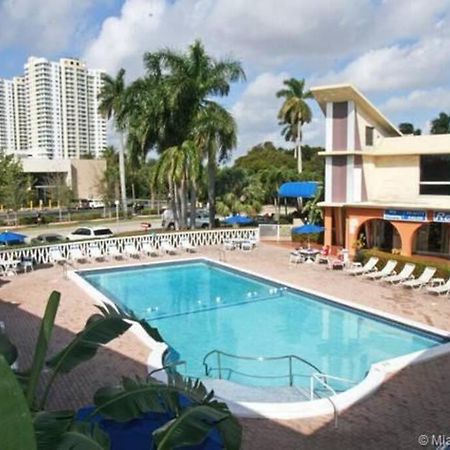Cozy Affordable Studio Close To The Beach Hallandale Beach Exterior foto